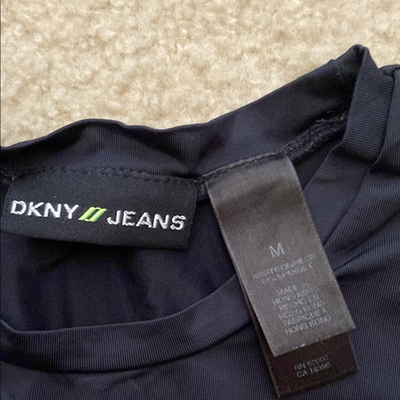 DKNY Black Fitted Muscle‎ Tee - Picture 2 of 3